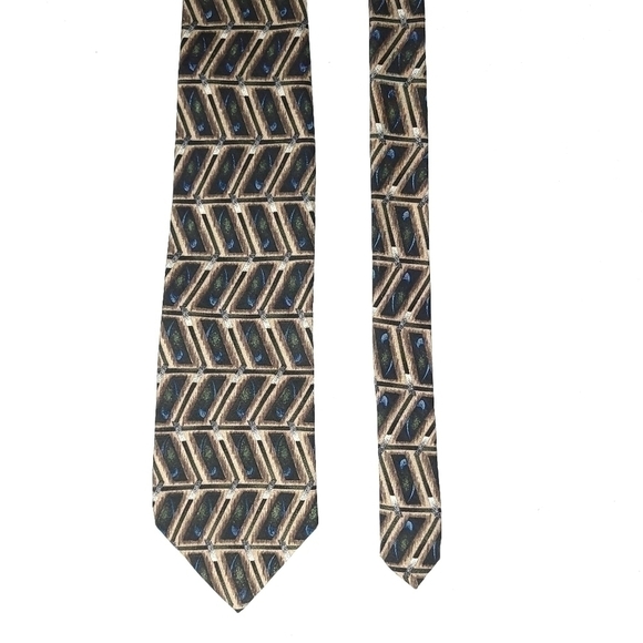 100% Silk Made in the USA Geometric Patterned Brown Traditional Long Neck Tie - Picture 8 of 12
